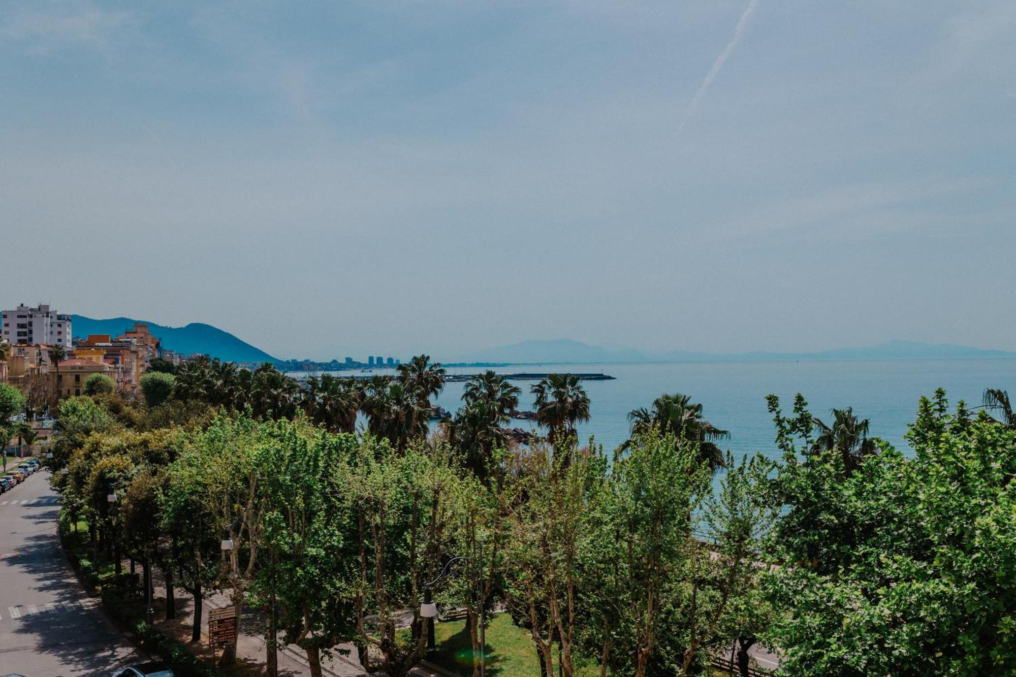 Blue Sea View Apartment Salerno Zewnętrze zdjęcie