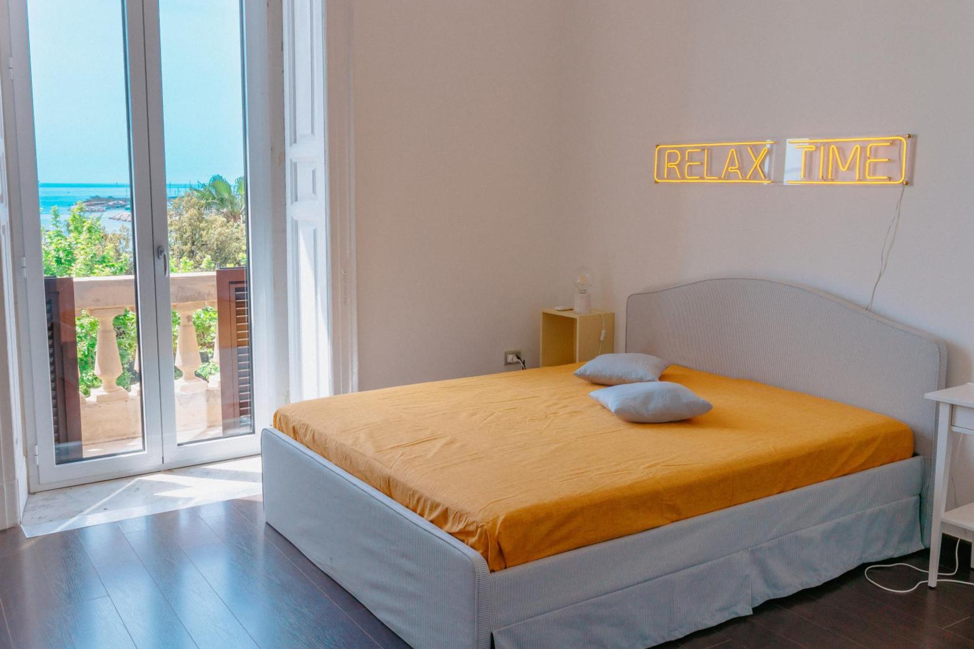 Blue Sea View Apartment Salerno Zewnętrze zdjęcie